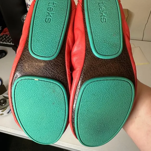 Tieks Coral Poppy Ballet Flats Womens Size 6 Coral