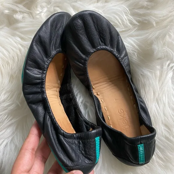Tieks Matte black classic leather ballet flats size 7