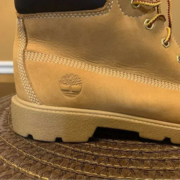 Timberland Classic Boots Boys Kids Size 6 Big Kids Waterproof Nubuck Wheat 10960