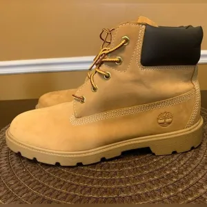Timberland Classic Boots Boys Kids Size 6 Big Kids Waterproof Nubuck Wheat 10960