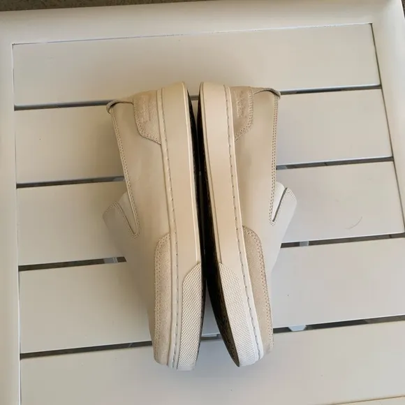 Timberland white leather flats platform size 7.5
