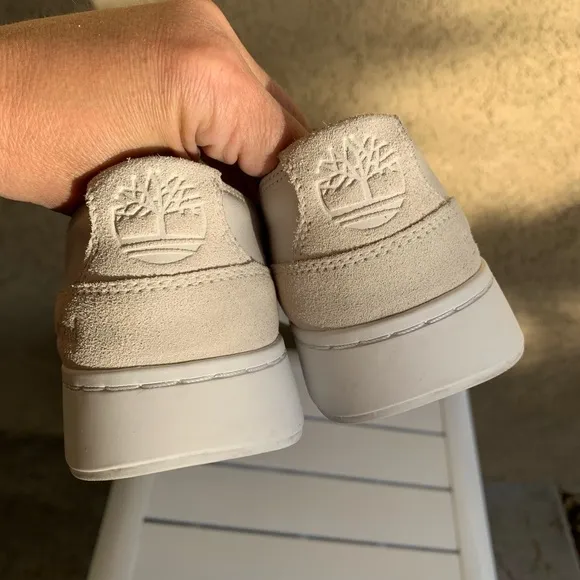 Timberland white leather flats platform size 7.5