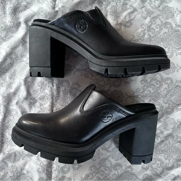 Timberland Women’s Allington Heights Leather Heel Clogs
