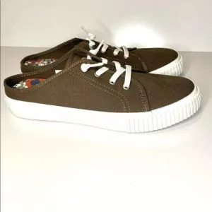 Timberland Women's Skyla Bay Canvas Mule, Brown , Size 7.5 (C)