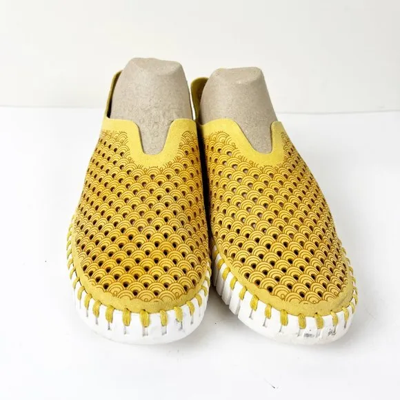 TLSE Jacobsen Horneak Tulip Flats 36