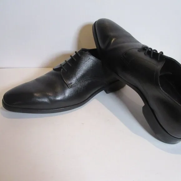 TO BOOT NEW YORK Black Textured Leather Shoes 9 with Bag