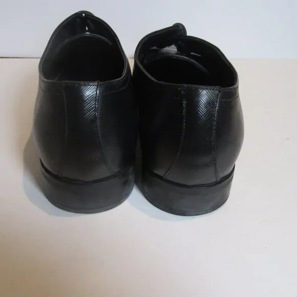 TO BOOT NEW YORK Black Textured Leather Shoes 9 with Bag