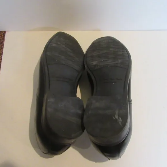 TO BOOT NEW YORK Black Textured Leather Shoes 9 with Bag