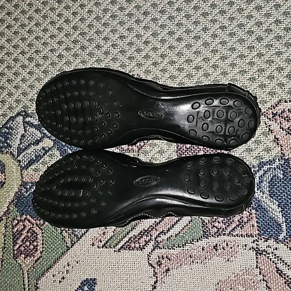 Tod's black patent leather ballerina flats studded detail Women's 7