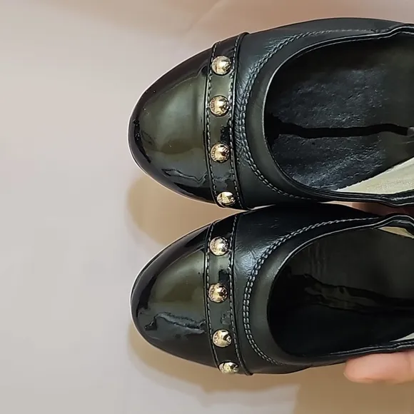Tod's black patent leather ballerina flats studded detail Women's 7