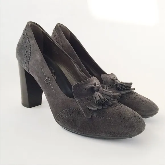 Tod´s gray suede brogue tassel heel moccasins