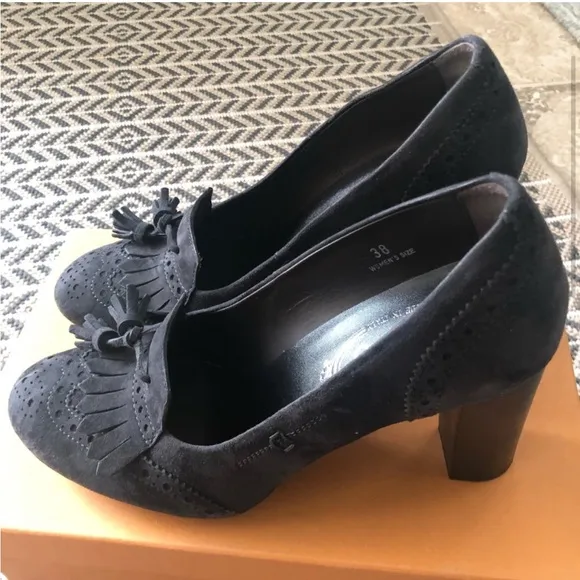 Tod´s gray suede brogue tassel heel moccasins