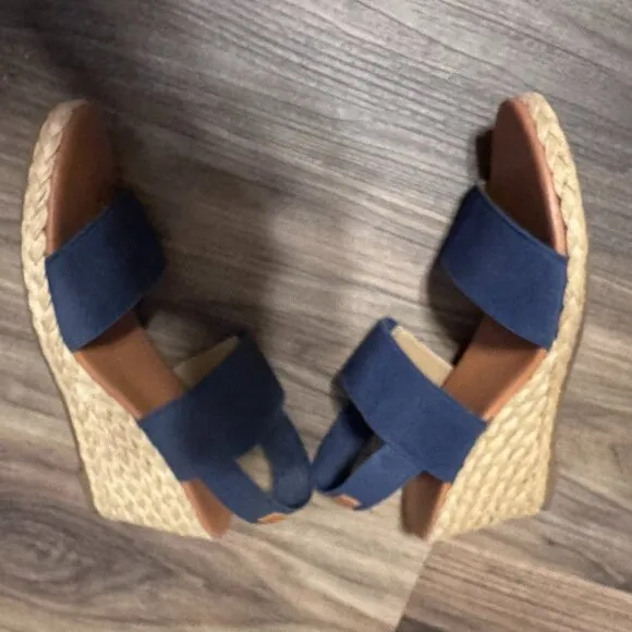 Tommy Bahama Navy Andre Assous Allison Wedges Espadrille Size 7