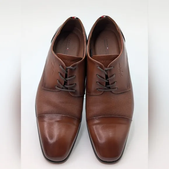 Tommy Hilfiger Men's Sheldon Lace Up Dress Oxfords Medium Brown 8.5