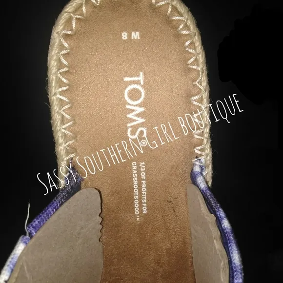🆕⭐TOMS blue tie dye wedges
