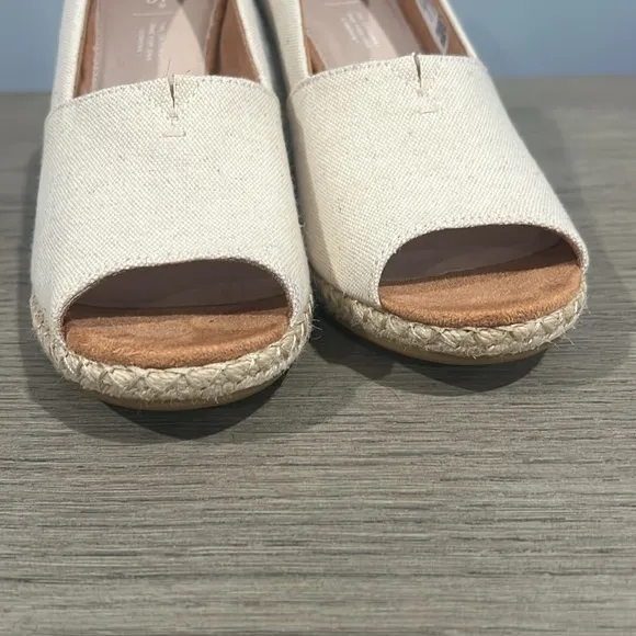 Toms Michelle Recycled Peep-Toe Espadrille Wedges - EUC Dark Natural Linen - 10