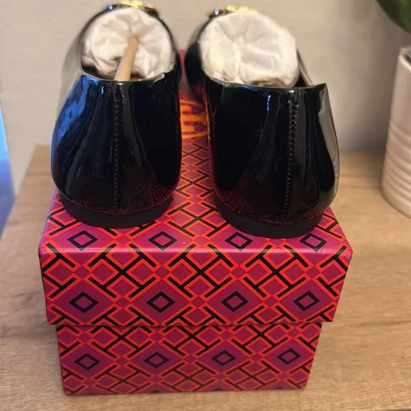 Tory Burch Black Benton Ballet Flats size 8 NIB.