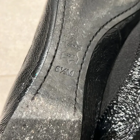 TORY BURCH BLACK CAROLINE PATENT LEATHER BALLET FLATS SIZE 6.5