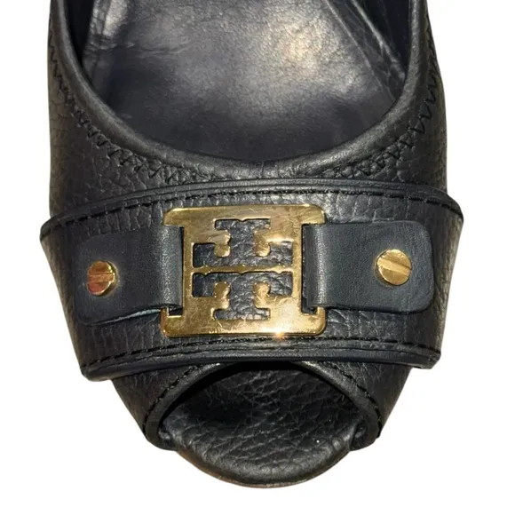 Tory Burch Black Leather Cork Wedge Peep Toe Logo Heels – Size 8 – Chic Staple