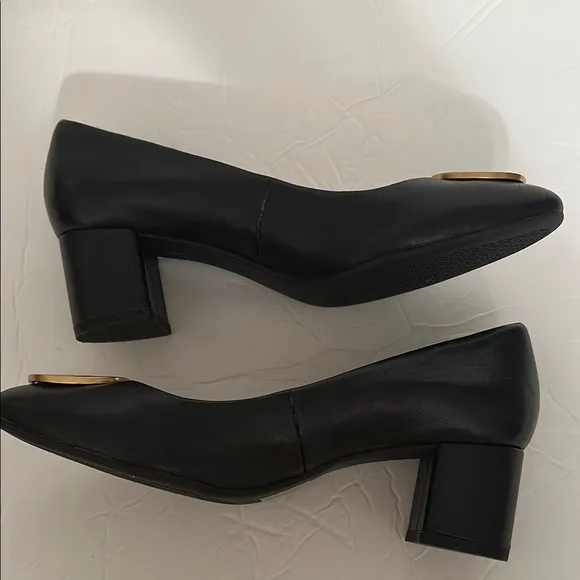 Tory Burch Black Leather Flats