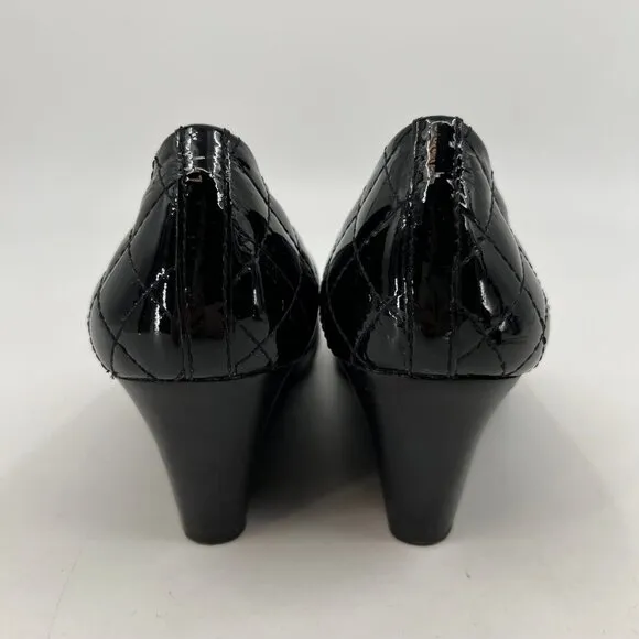 Tory Burch Black Patent Leather Quilted Wedges | Size 9