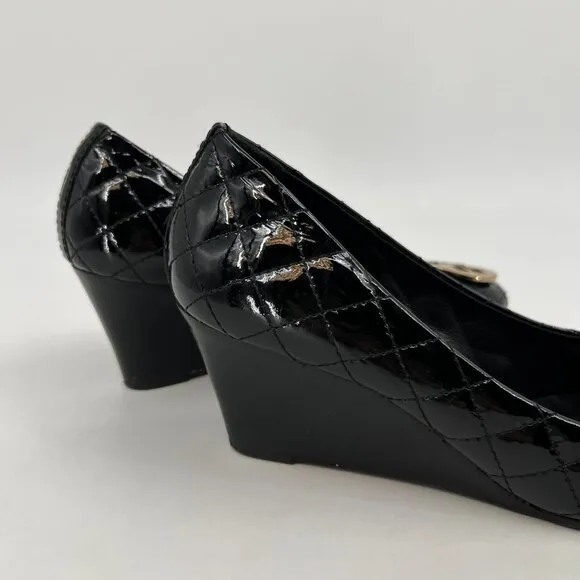 Tory Burch Black Patent Leather Quilted Wedges | Size 9