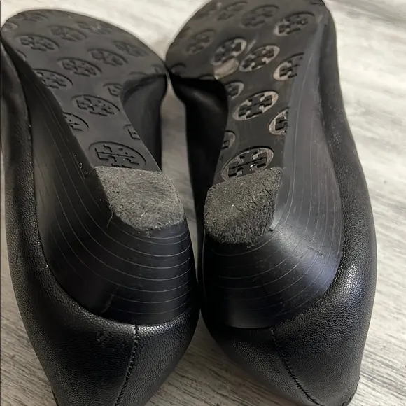 Tory Burch Black Peep Toe Wedge Shoes with Sleek Design size 9M