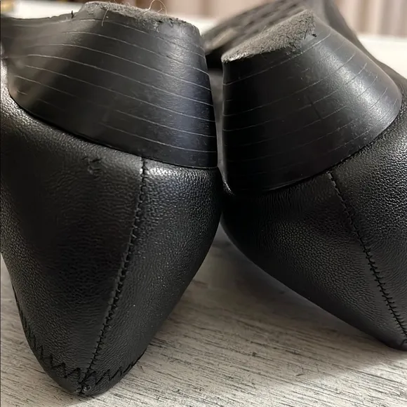 Tory Burch Black Peep Toe Wedge Shoes with Sleek Design size 9M