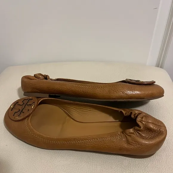 Tory Burch Camel Classic Leather Ballet Flats Size 7.5