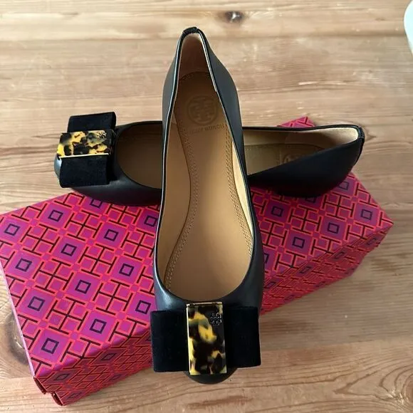 Tory Burch ‘Chase Ballet’ leather bow flats NEW in box Size 6 M Black