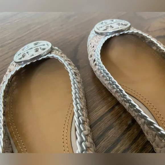 Tory Burch Chelsea taupe silver woven leather 7