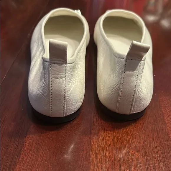 Tory Burch Cream Leather Women's Shoes