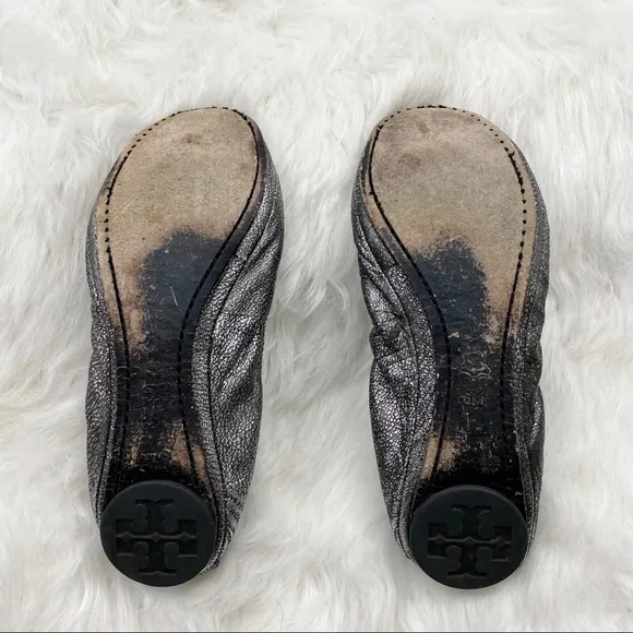 Tory Burch Eddie Scrunch Flat in Metallic Leather