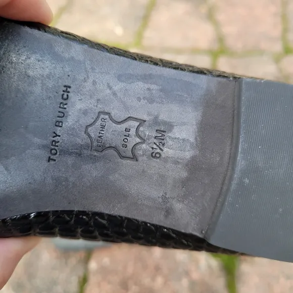 Tory Burch  Georgia  Croc embossed  leather  flats