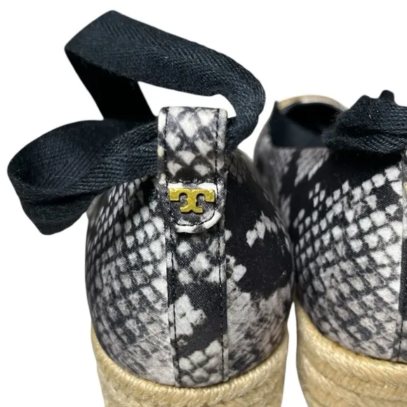 TORY BURCH Heather Ankle Wrap Espadrille Wedges Size 7 Black/Roccia Snake Print