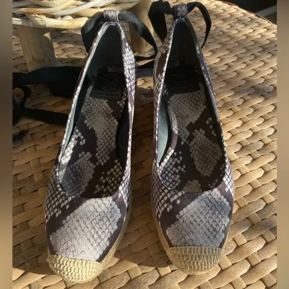 Tory Burch Heather Lace Wrap Up Espadrille Wedges - Size 6