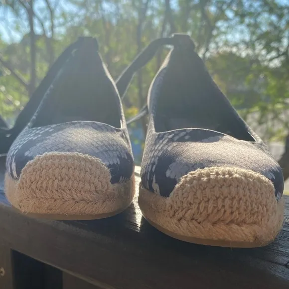 Tory Burch Heather Lace Wrap Up Espadrille Wedges - Size 6