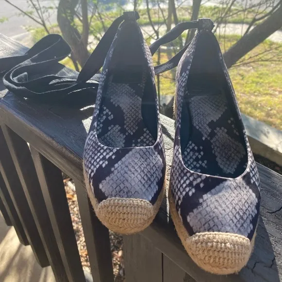 Tory Burch Heather Lace Wrap Up Espadrille Wedges - Size 6