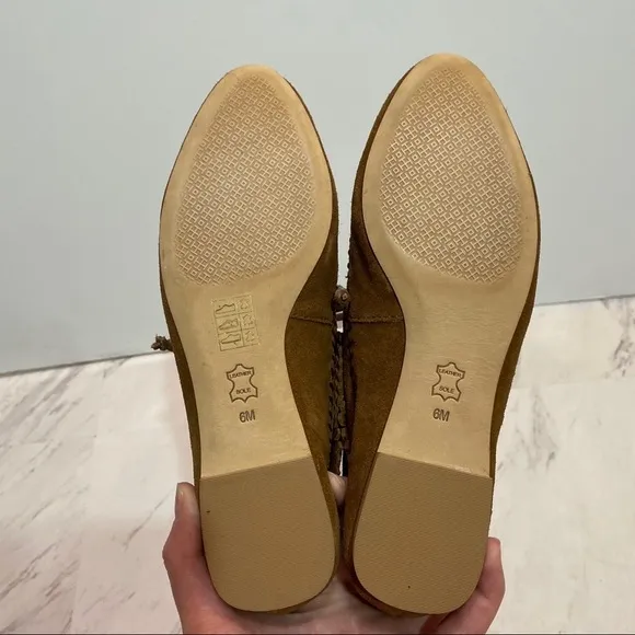 Tory Burch Huntington Embroidered Moccasins 6M