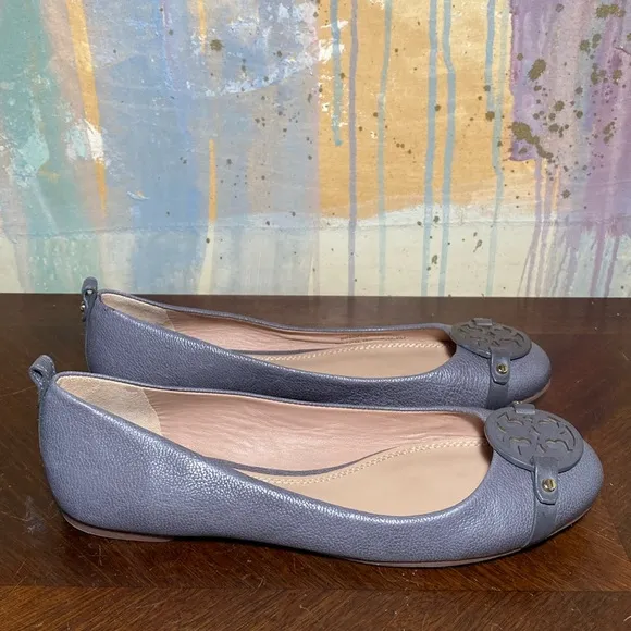 Tory Burch Leather ballet Flats size 8M grey