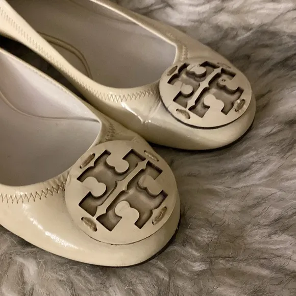 TORY BURCH leather ballet flats