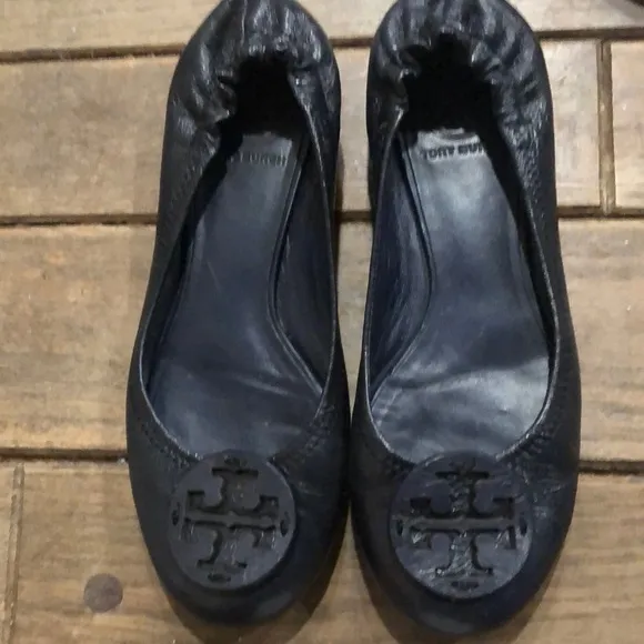 Tory Burch navy blue and Brown Leather Ballet Flats