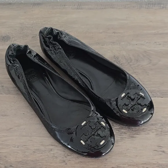 Tory Burch Patent Leather Flats Black Color Size 8