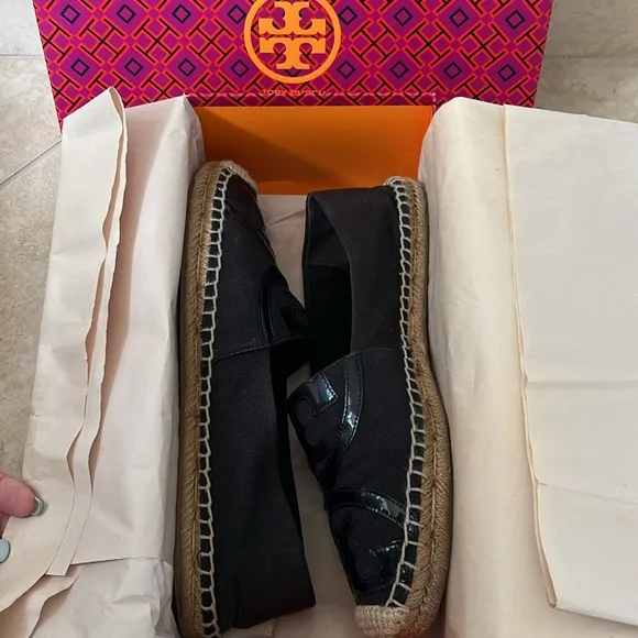Tory Burch Poppy Black Espadrille Flats Size 10 Canvas/Patent Leather