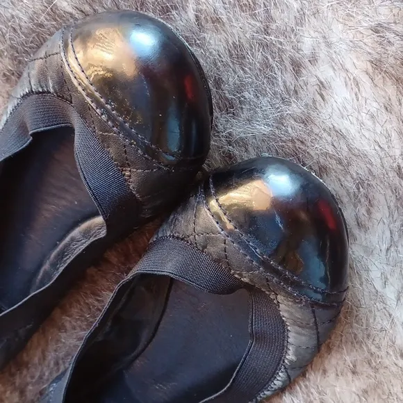 Tory Burch  quilted  flats