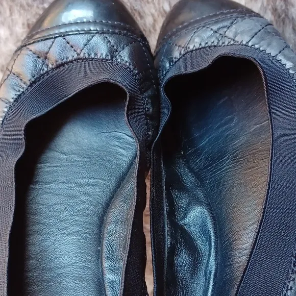 Tory Burch  quilted  flats