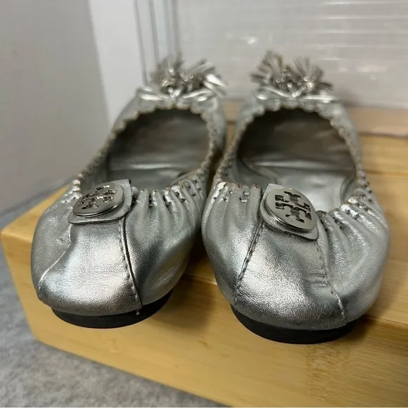 Tory Burch Reese Gold Metallic Ballet Leather Flats w/ Tassels Size 7.5