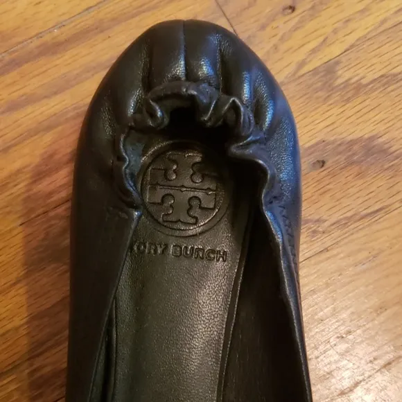 Tory Burch Reva Black Leather Flats