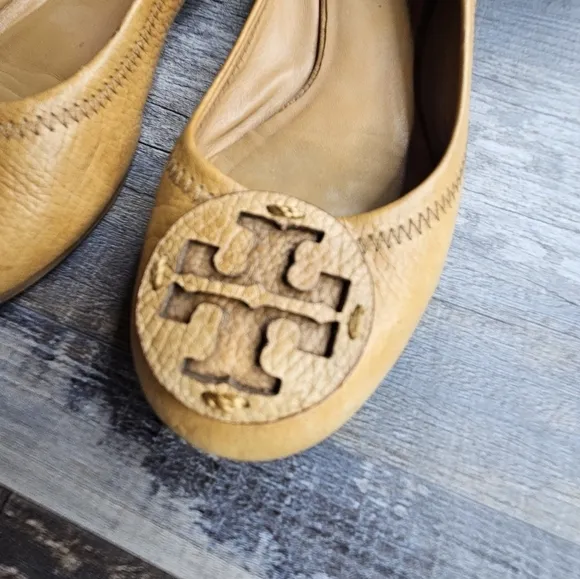 Tory Burch Reva Flats Brown Women's 7
