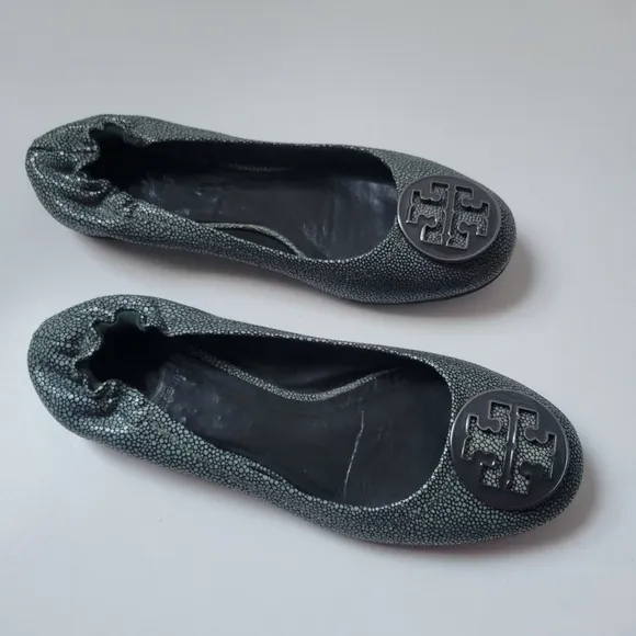 Tory burch Reva Flats leather Ballet flats  size 7M.